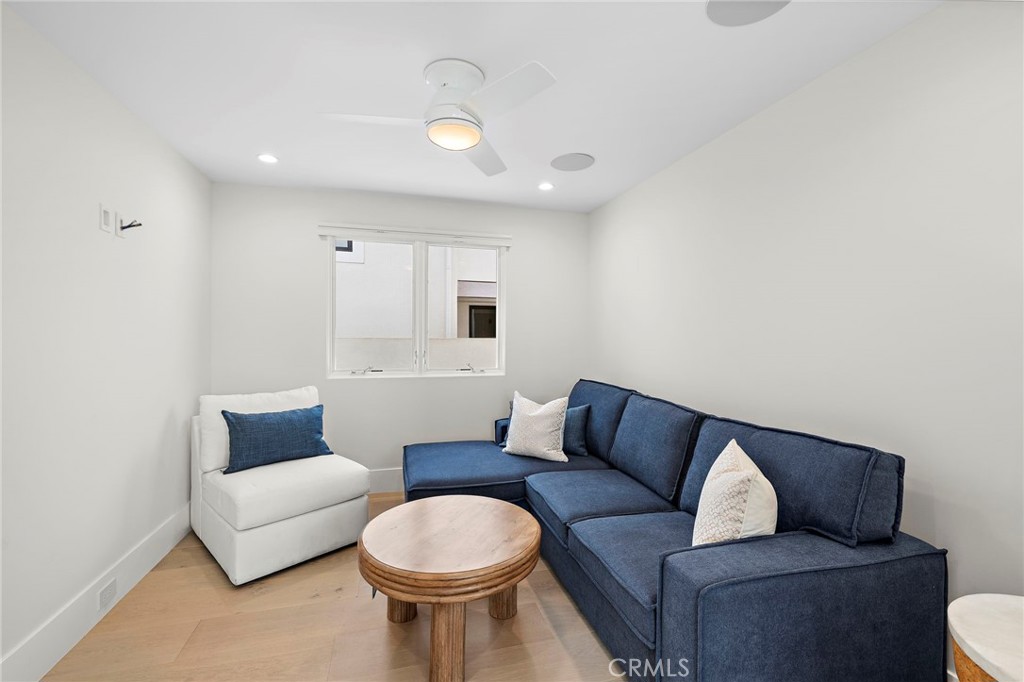 Corona del Mar South of PCH (CDMS) - Residential