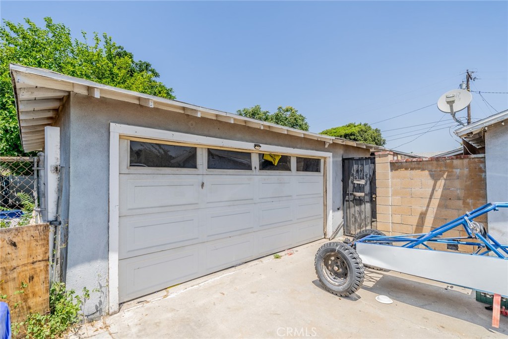9964 Cedar Avenue