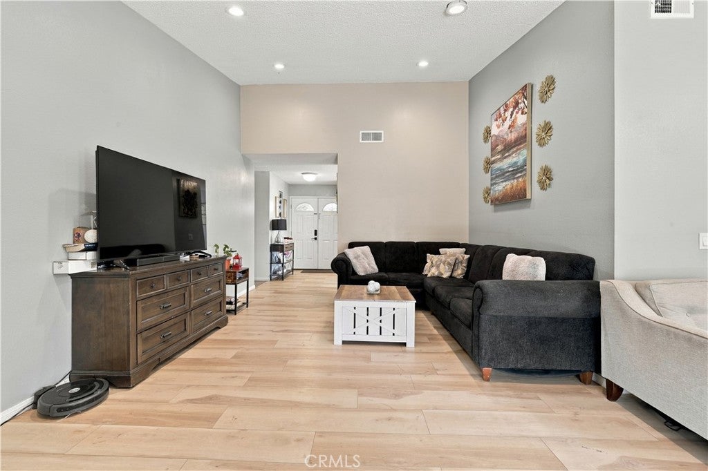 2824 E Avenue R12