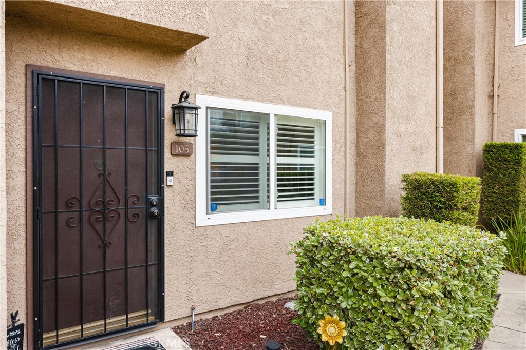 500 N Tustin Avenue 105