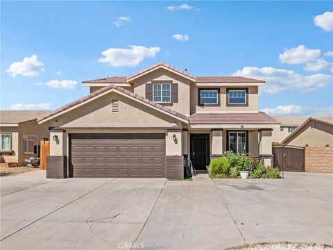 Photo of 14640 Indian Wells Dr, Victorville, CA 92394 (MLS # NP26081360)