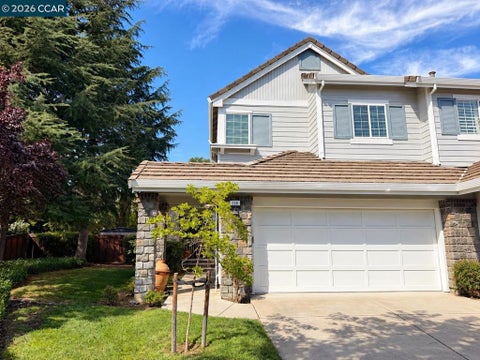 Photo of 718 Anizumne Ct CT, Clayton, CA 94517 (MLS # 41148290)