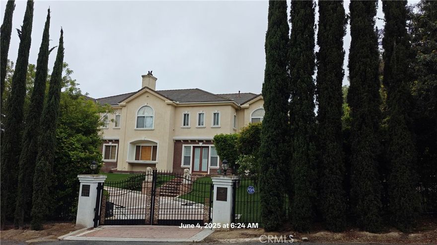 Remodeled 2021. Fumigation whole house 2023. Rerfoofing whole house 2024.