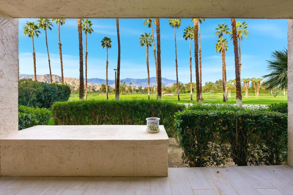 910 Island Drive 114