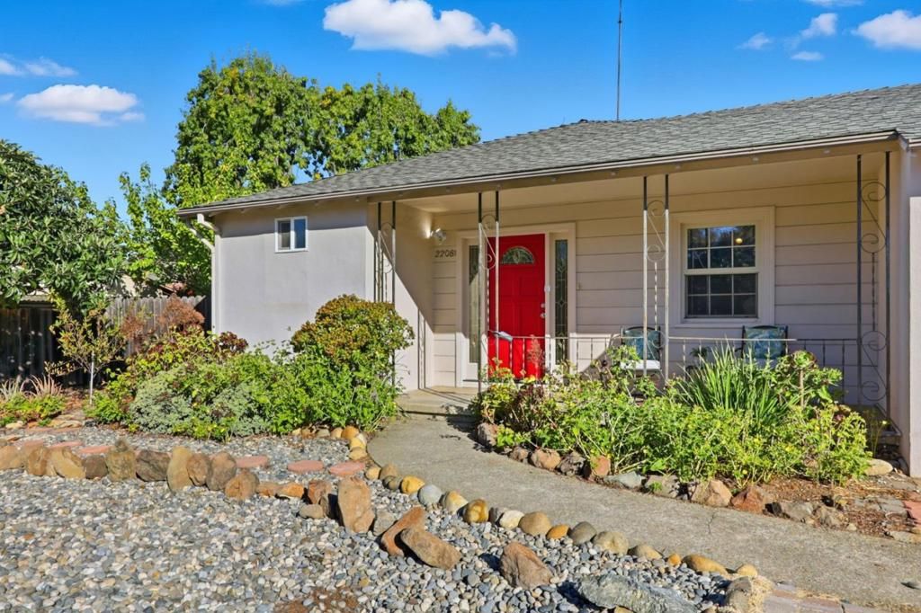 Photo of 22081 Caroline Drive, Cupertino, CA 95014 (MLS # ML82025252)
