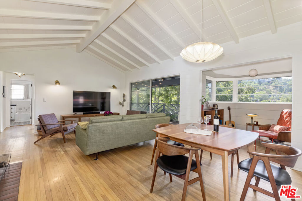 2299 Panorama Terrace