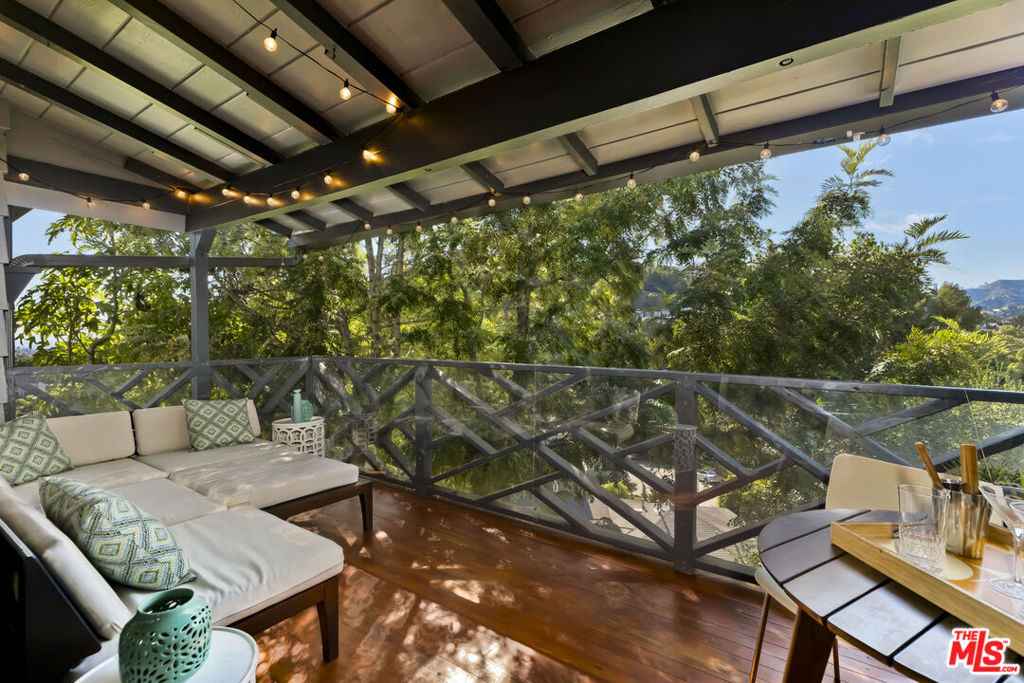 2299 Panorama Terrace