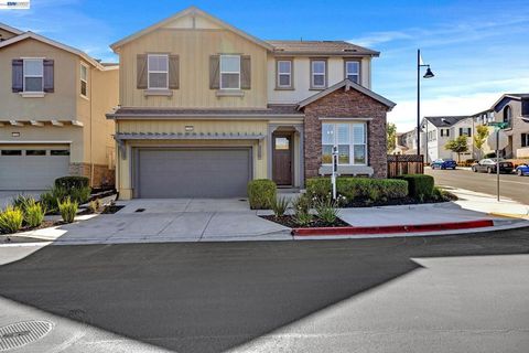 Photo of 7126 Stags Leap Ln Ln, Dublin, CA 94568 (MLS # 41133118)