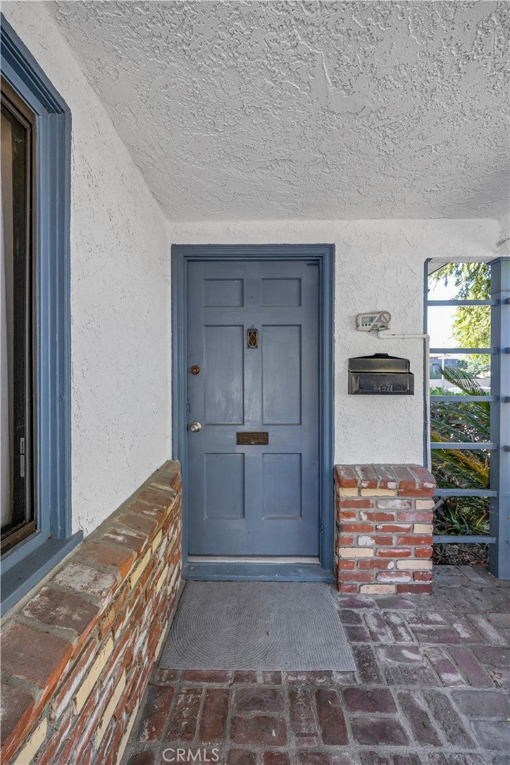 1140 S El Molino Street