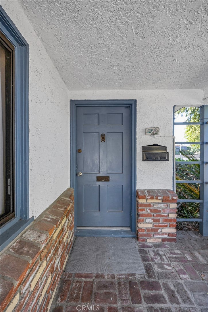 1140 S El Molino Street