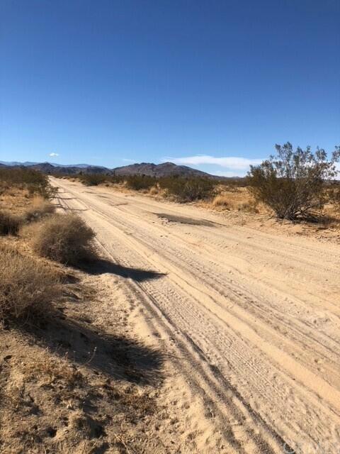 5320 Arizona Avenue