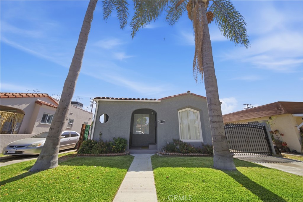 6816 Cerritos Avenue