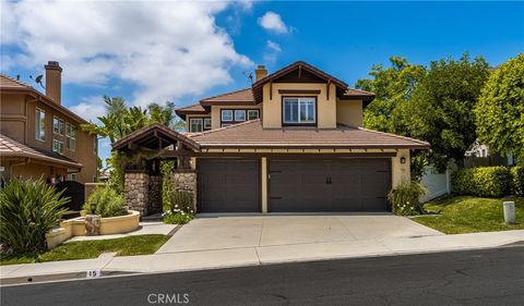 15 Coronado Lake Forest CA 92610
