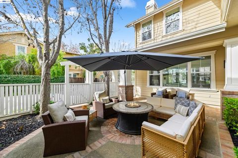 Photo of 5454 Stockton Loop, Livermore, CA 94550 (MLS # 41127039)