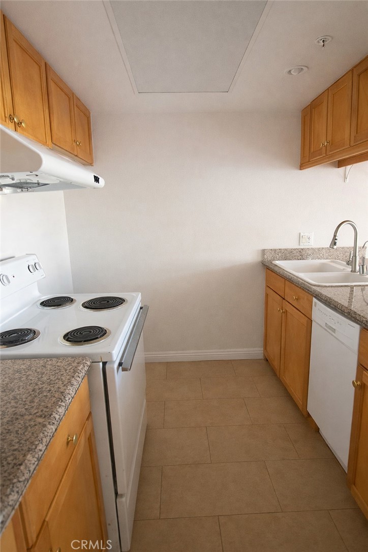 111 Marguerita Avenue 102