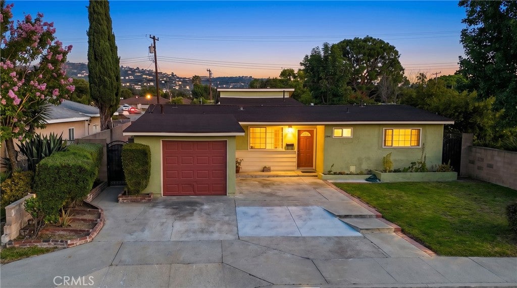 1940 E Walnut Creek Pkwy