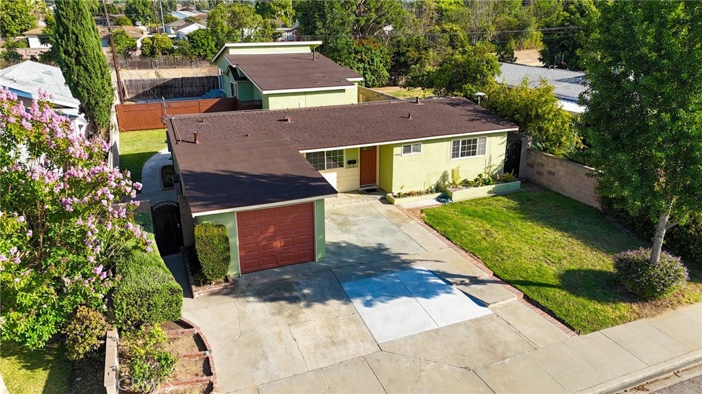 1940 E Walnut Creek Pkwy PKWY