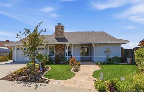 Photo of 13650 Ahwahnee Way WAY, Poway, CA 92064 (MLS # 260014144SD)