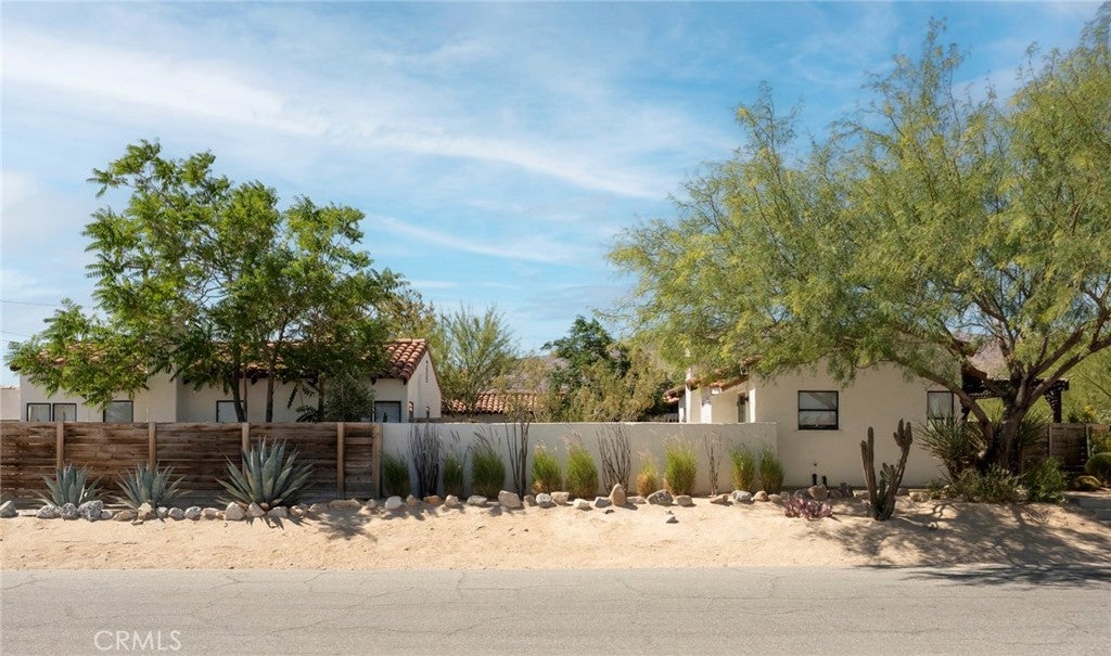 6405 Tamarisk Avenue