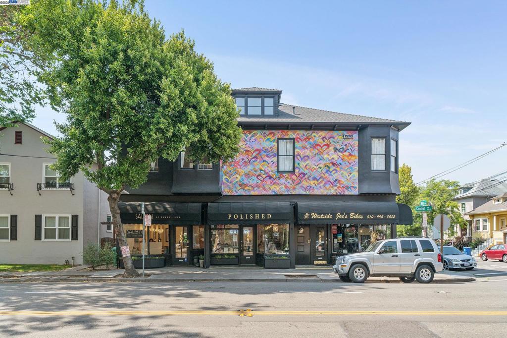 1000 Central Ave.