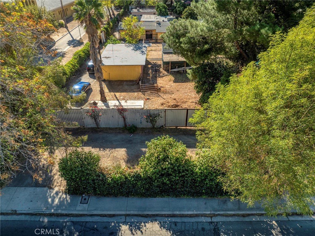 16326 Nordhoff Street