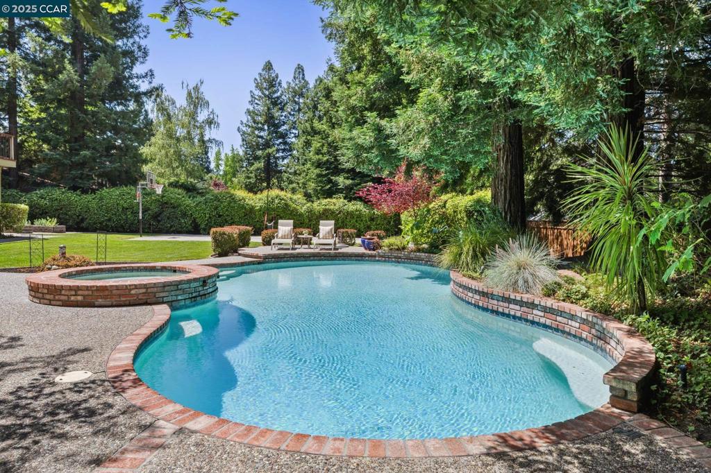 WOODCREEK - Residential