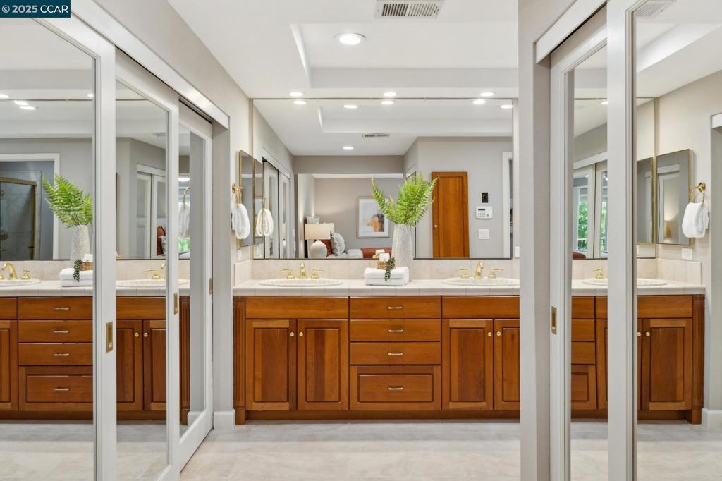WOODCREEK - Residential