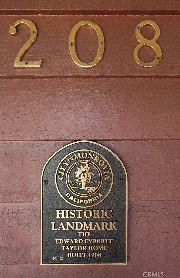208 Highland Place