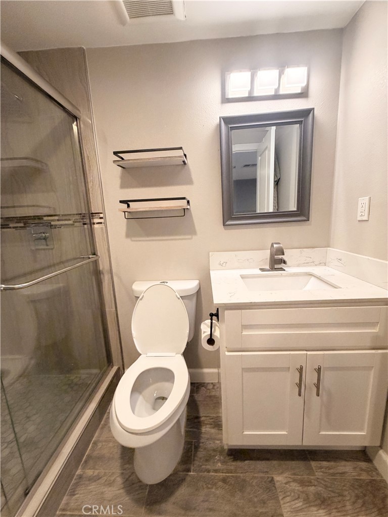 East Tustin Custom (ETC) - Residential Lease