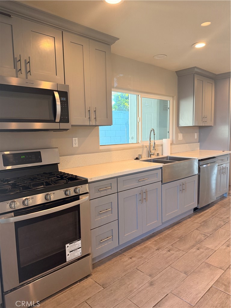 East Tustin Custom (ETC) - Residential Lease