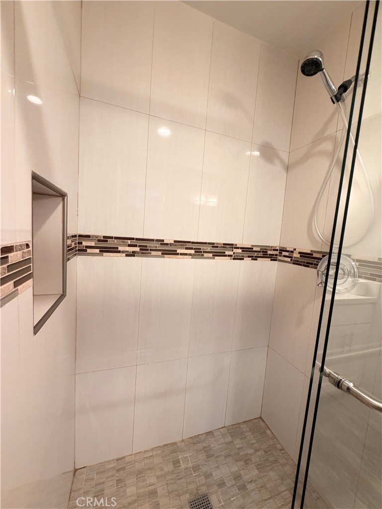 East Tustin Custom (ETC) - Residential Lease