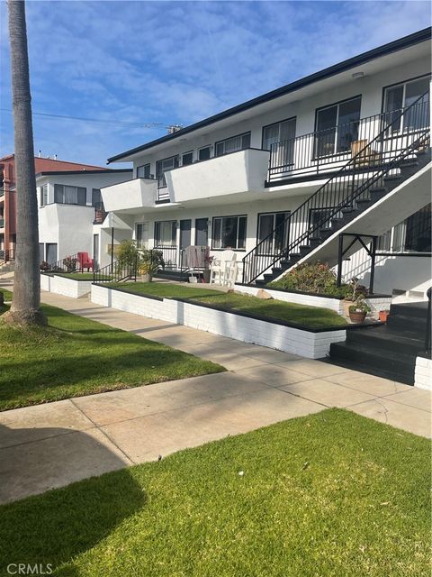 Photo of 1511 catalina Ave #H, Redondo Beach, CA 90277 (MLS # PV26072904)