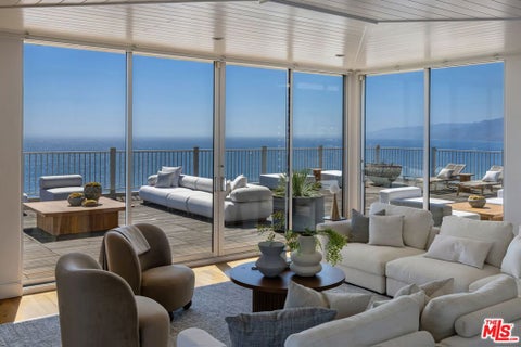 Photo of 101 California Avenue #PH, Santa Monica, CA 90403 (MLS # 26935747)