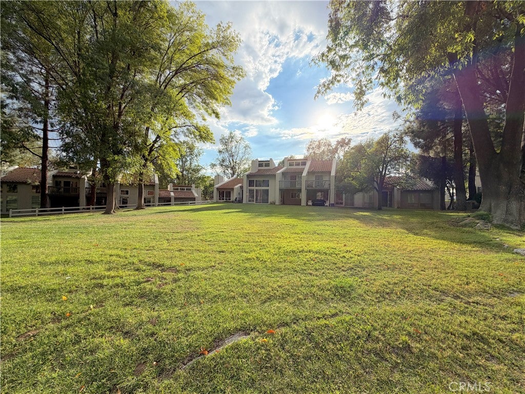 38974 Paseo De Oro