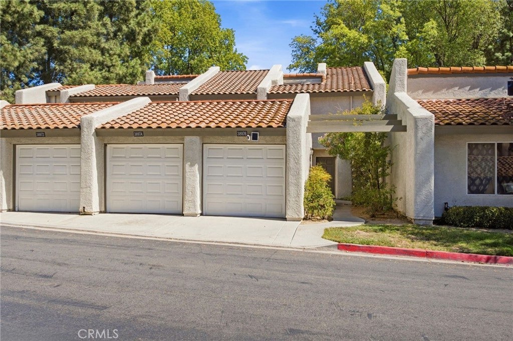 38974 Paseo De Oro