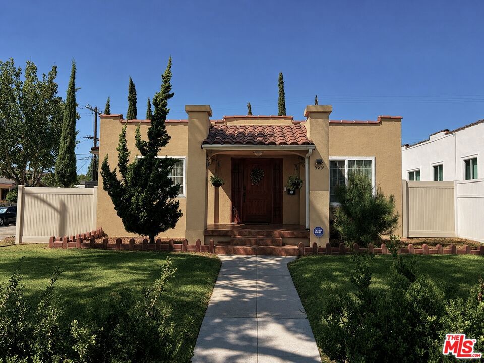 529 W Wilson Avenue, Glendale CA 91203