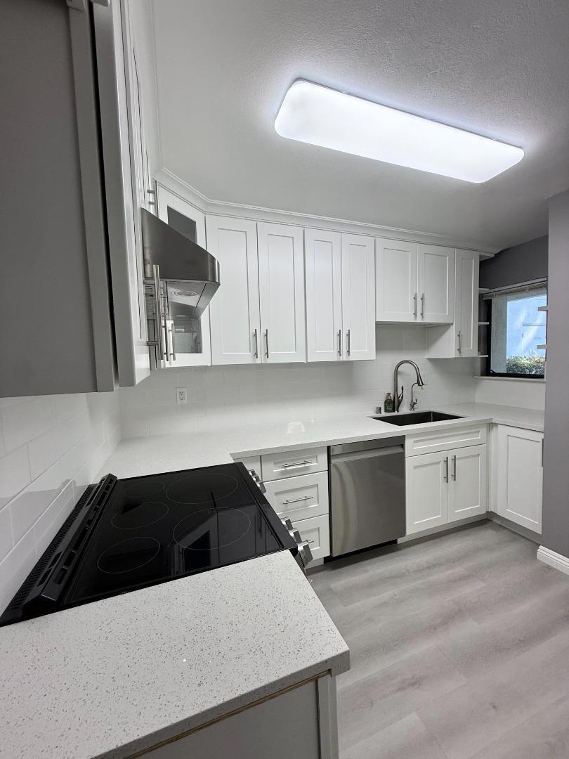 1055 N Capitol Avenue 129
