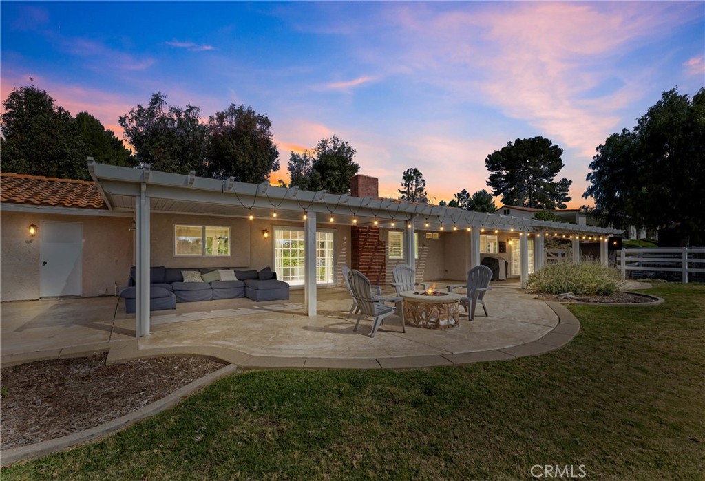 31235 Calle Felicidad