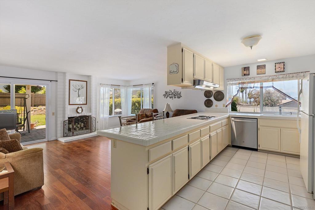 7221 Wisteria Way
