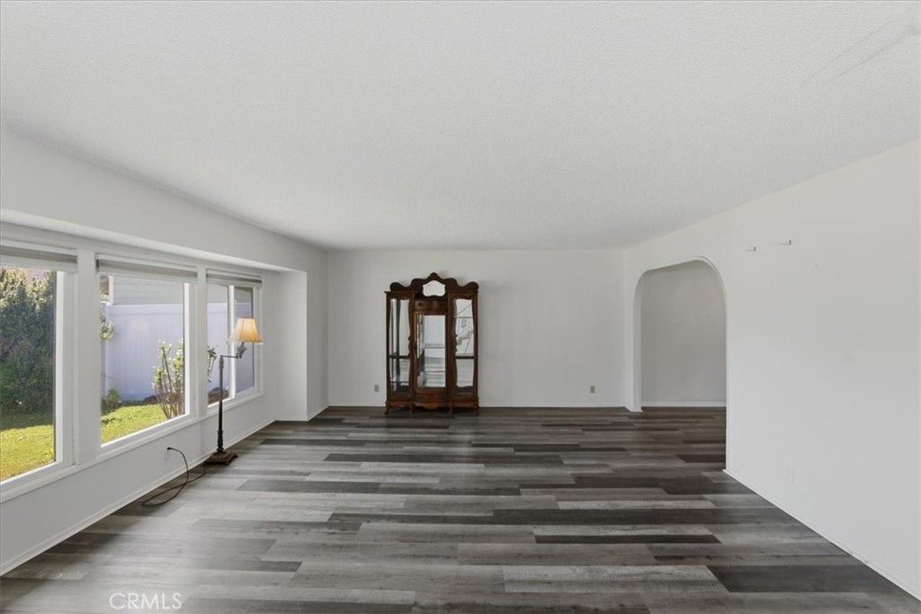 1763 N Maplewood