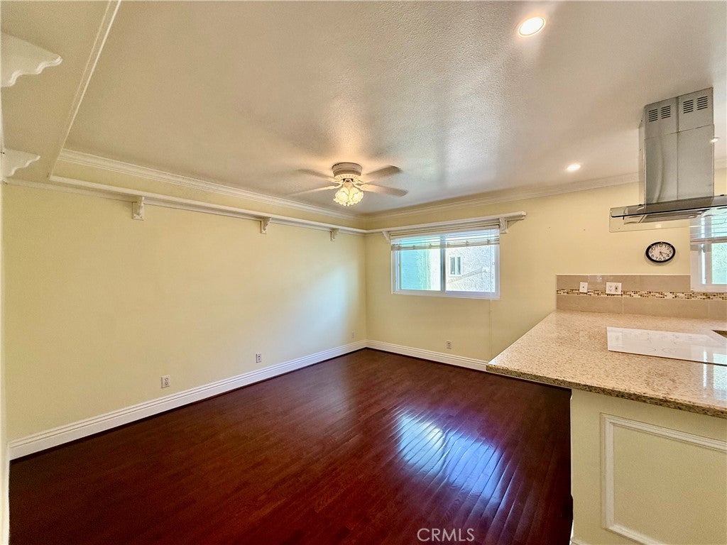 415 2nd St