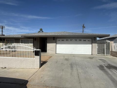Photo of 82118 Oleander Avenue, Indio, CA 92201 (MLS # 219138893DA)