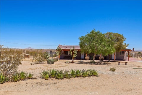 Photo of 65330 Sand Trail TRL, Joshua Tree, CA 92252 (MLS # JT26186950)
