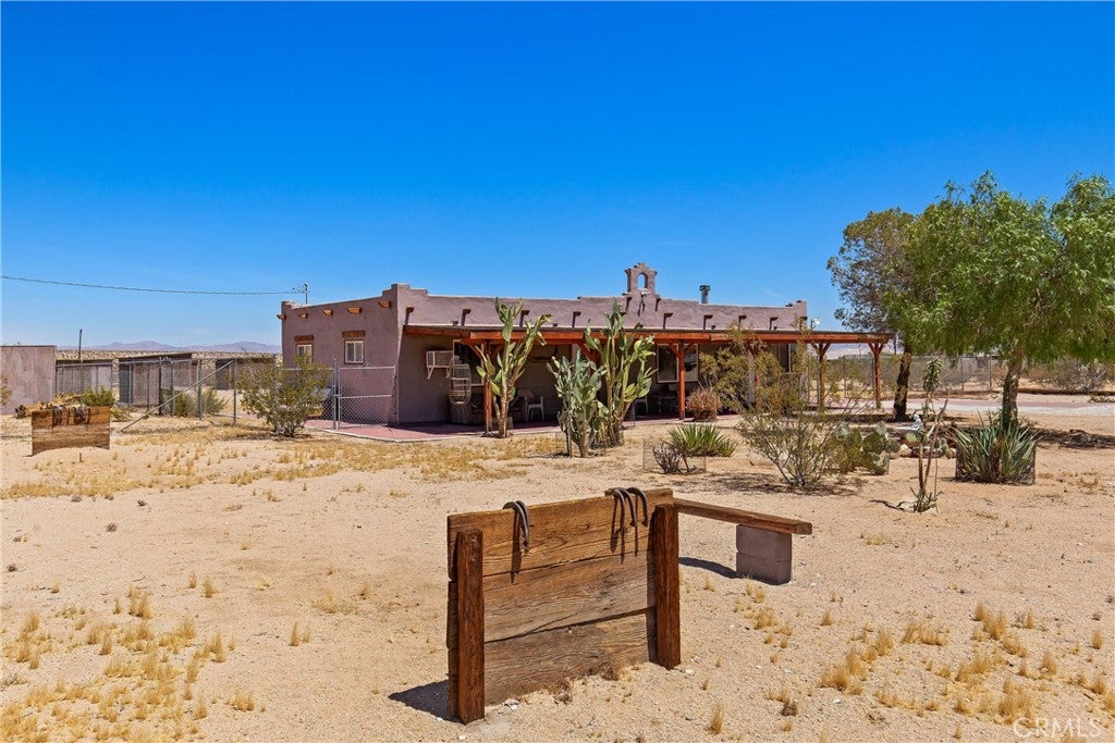 65330 Sand Trail