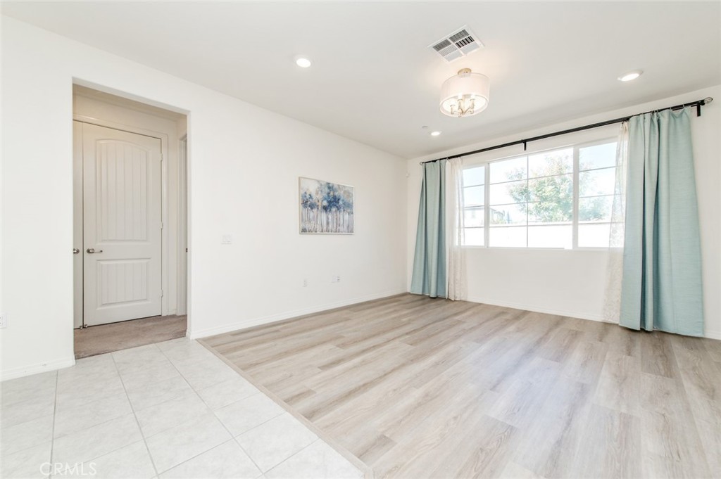 4522 S Afton Privado