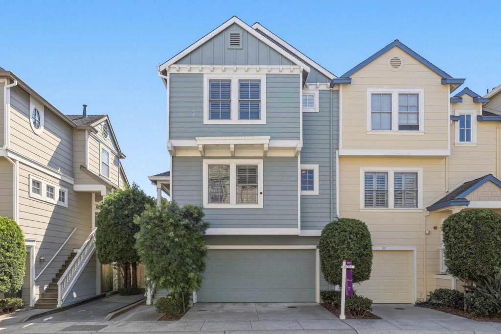 24 Creekside Lane