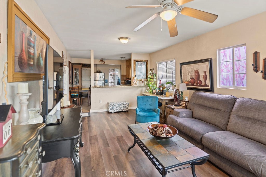115 E Hardy