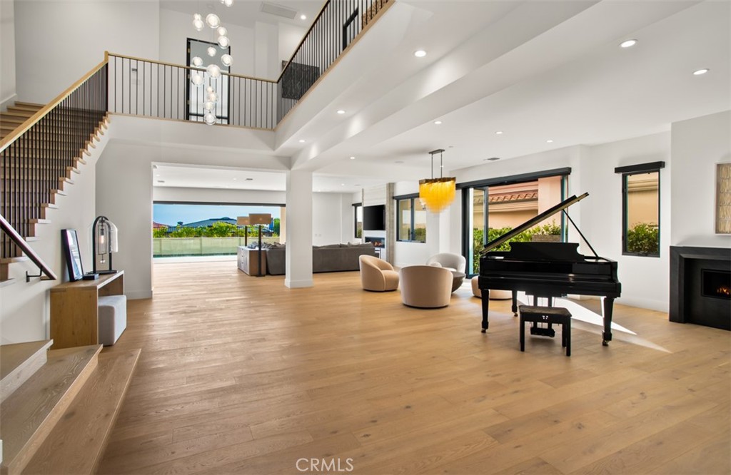 Ritz Cove (RC) - Residential