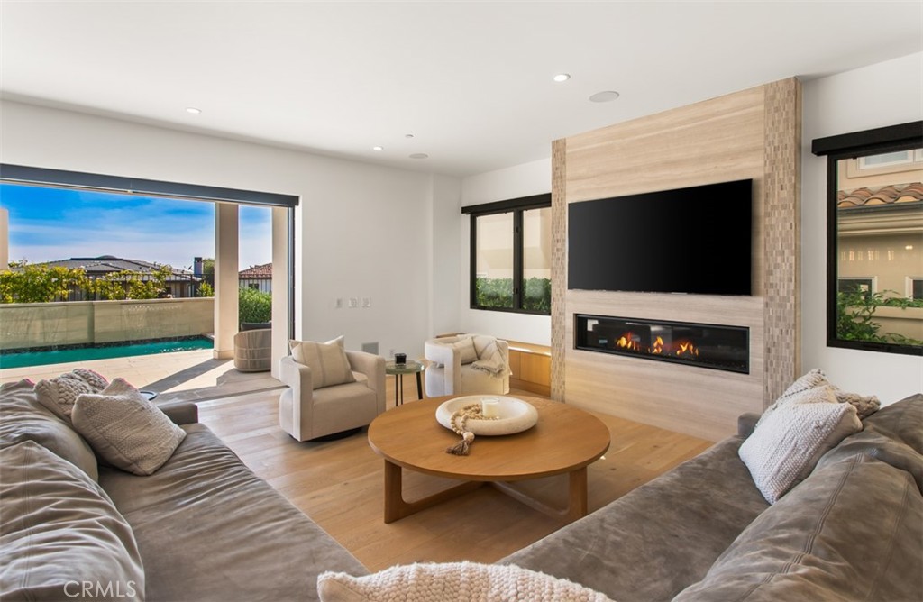 Ritz Cove (RC) - Residential