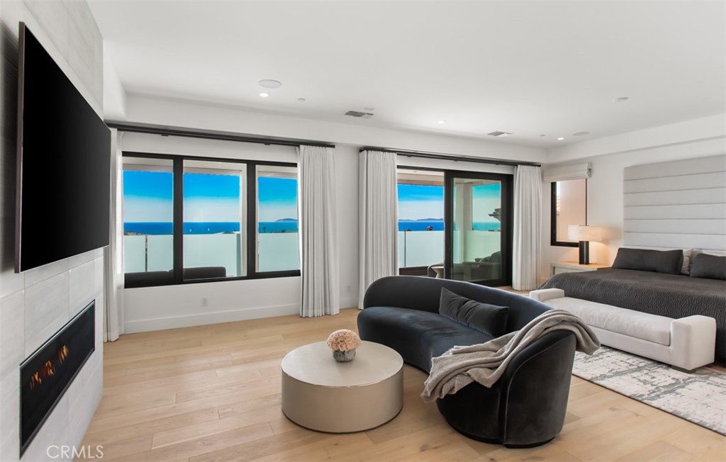Ritz Cove (RC) - Residential
